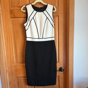 White House Black Market Black and White Midi Dress size 6 $40